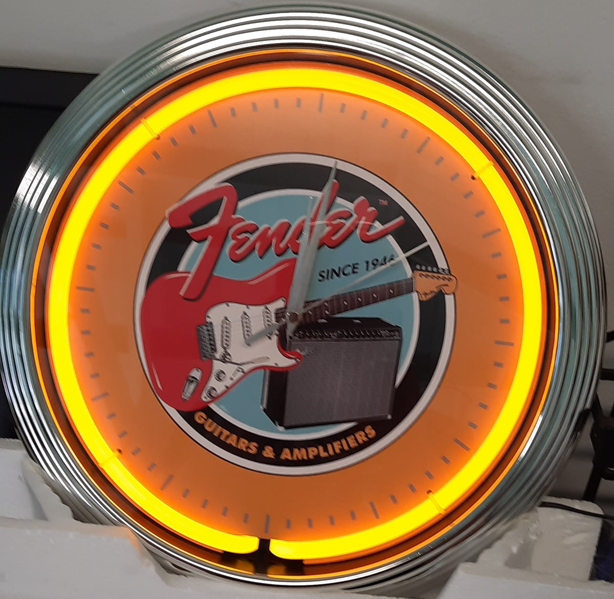 Fender Guitar Neon Clock NENC575 Neon Effect